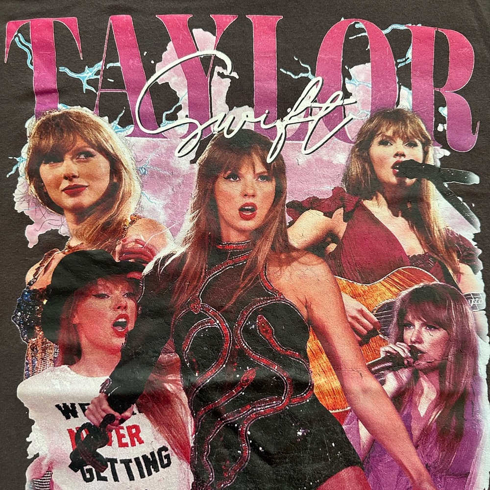 Taylor Swift oversized distress t shirt